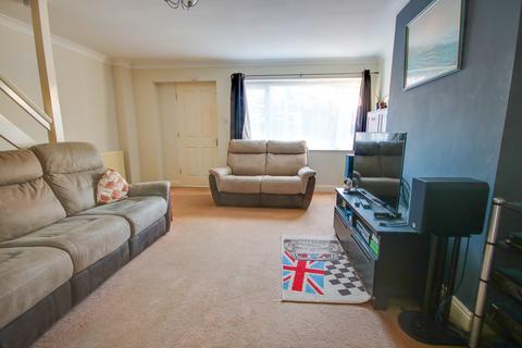 3 bedroom terraced house for sale, WEST END PARK! KITCHEN/DINER! PARKING TO REAR!