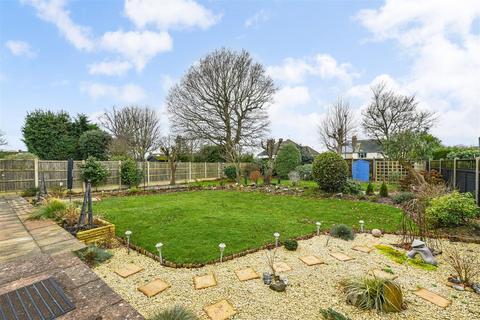 2 bedroom detached bungalow for sale, Ivy Close, Westergate