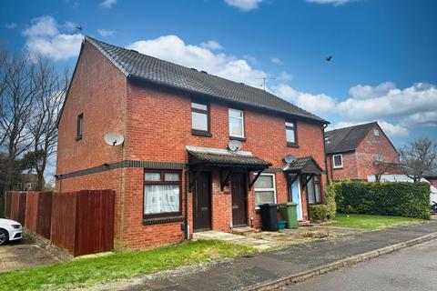 2 bedroom end of terrace house for sale, Ruskin Close, Basingstoke