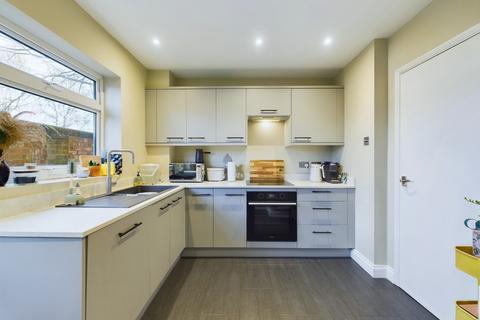 1 Draycott Close, Northampton, NN3 3BD