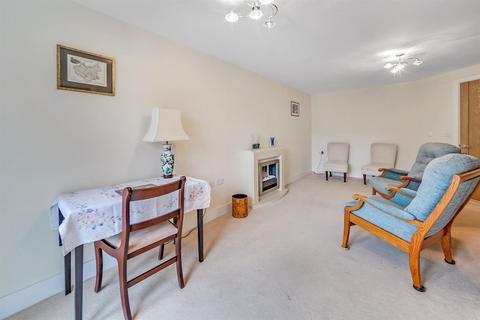 2 bedroom apartment for sale, Queens Gate, Wellington Road, Wokingham