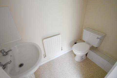 2 bedroom terraced house to rent, Backley Close, Kettering, NN15