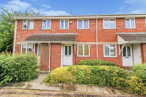 1 bedroom terraced house to rent, Farriers Close, Swindon SN1