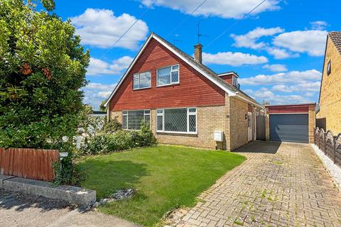 3 bedroom semi-detached house for sale, Lammas Way, Wivenhoe, Colchester, CO7