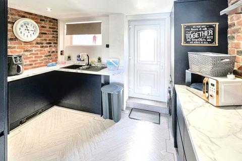 4 bedroom terraced house for sale, Soane Gardens, Whiteleas, South Shields, Tyne and Wear, NE34 8NW