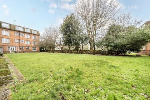 1 bedroom flat for sale, Streatham Close, London SW16