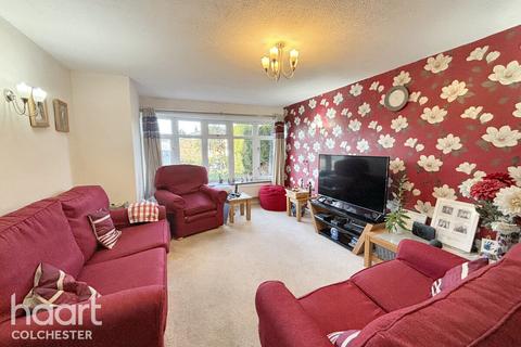 4 bedroom detached house for sale, Pine Close, Great Bentley