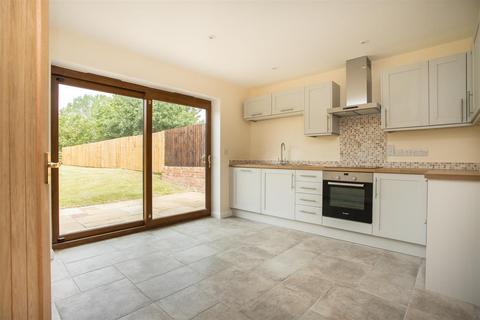 4 bedroom house to rent, The Nap, Oakley Aylesbury HP18