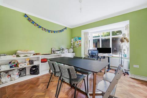 3 bedroom maisonette for sale, Baird Gardens, London SE19