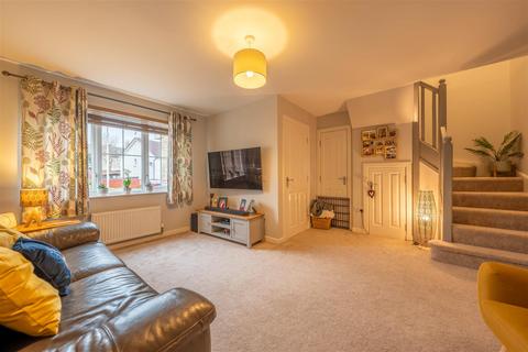 11 Ethel Moorhead Place, Perth, PH2 8FA