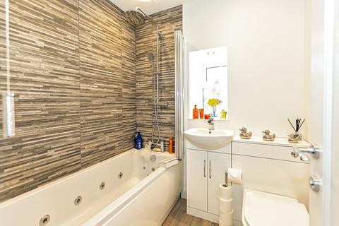 19 Longcross, Pennyland, Milton Keynes, MK15 8AW