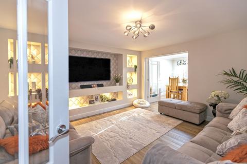 19 Longcross, Pennyland, Milton Keynes, MK15 8AW