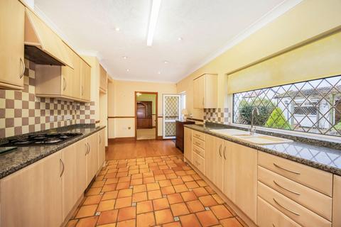 2 bedroom semi-detached bungalow for sale, Front Lane, Upminster, RM14