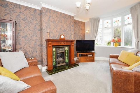 4 bedroom detached house for sale, Glover Road, Scunthorpe