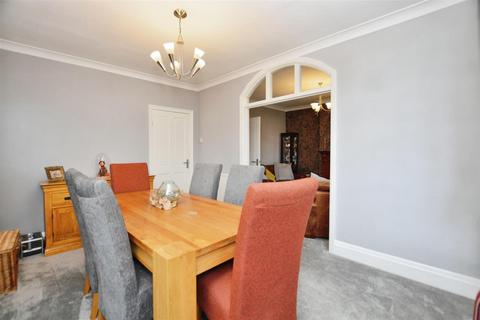 4 bedroom detached house for sale, Glover Road, Scunthorpe