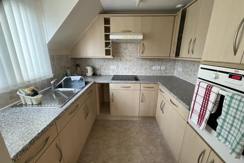 1 bedroom flat for sale, Linkfield Lane, Redhill, Surrey