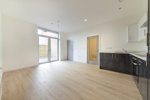 2 bedroom apartment to rent, Broadway, PETERBOROUGH PE1