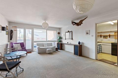 3 bedroom apartment for sale, High Street, Lingfield RH7