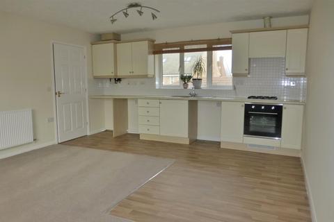 2 bedroom maisonette to rent, Siskin Road, Uppingham LE15