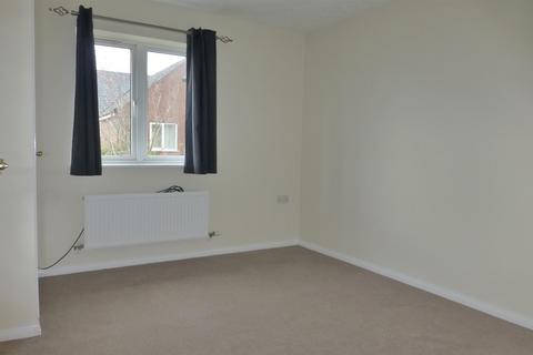 2 bedroom maisonette to rent, Siskin Road, Uppingham LE15