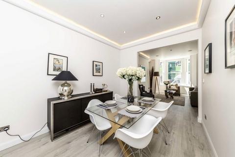 3 bedroom flat for sale, Tetcott Road, London SW10