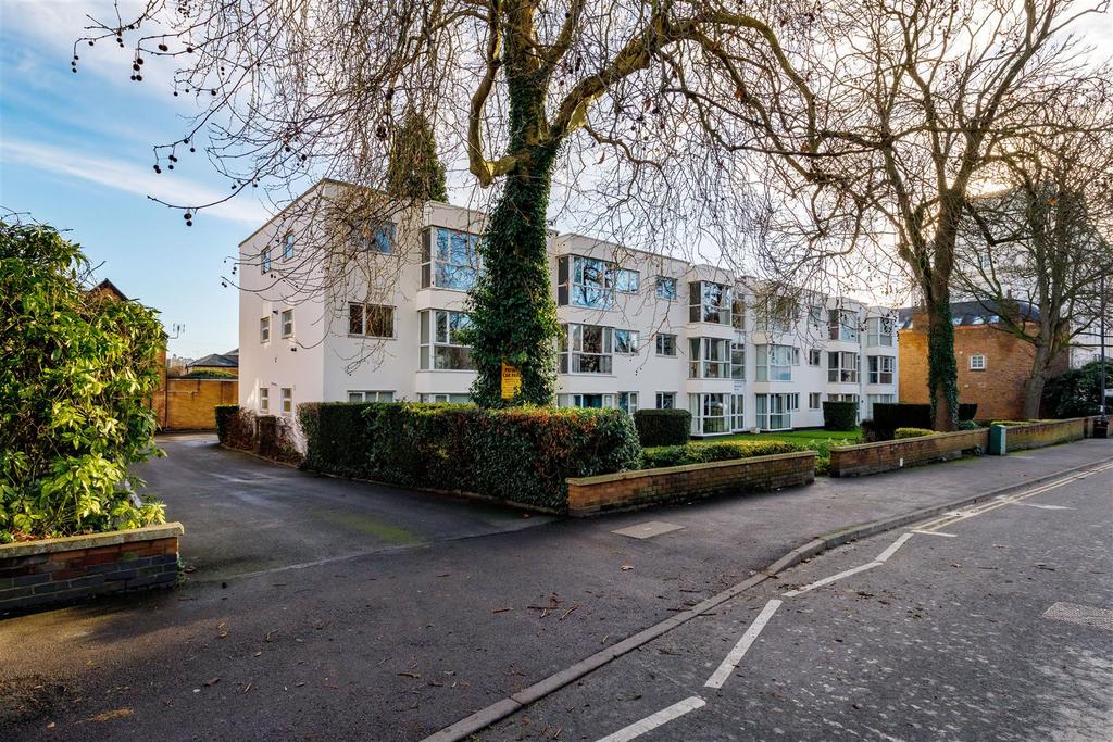 Grosvenor11-05 A.jpg