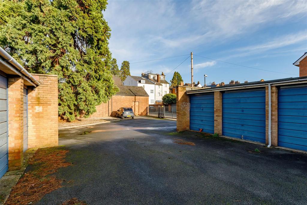 Grosvenor11-07 A.jpg