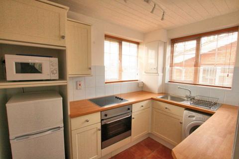 1 bedroom flat to rent, St. Mawes Court, Macclesfield