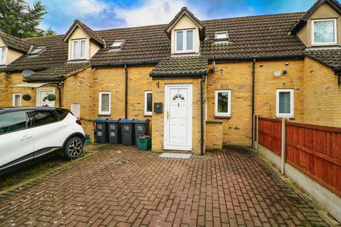 1 bedroom semi-detached house to rent, Grove Road, Mitcham CR4