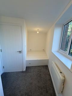 2 bedroom apartment to rent, Mill Street, Cannock WS11