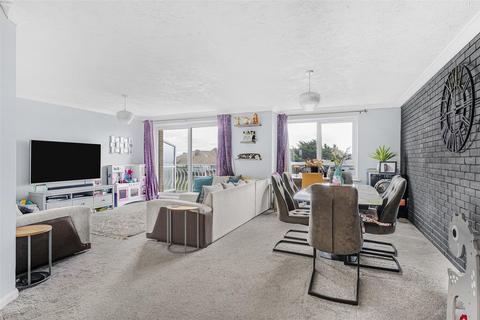 2 bedroom apartment for sale, South Coast Road, Peacehaven