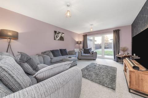 4 bedroom detached house for sale, Collingwood Close, St. Ives PE27