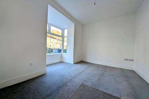 4 bedroom end of terrace house for sale, Mountain Ash Road, Abercynon, CF45 4PU