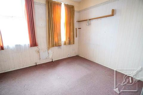 1 bedroom flat for sale, 18b Dover Road East,, ., Gravesend, Kent, DA11 0RG