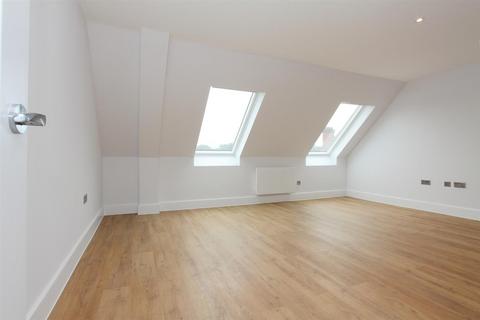 1 bedroom flat to rent, 141 Castle Street, Salisbury