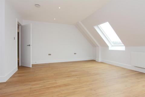 1 bedroom flat to rent, 141 Castle Street, Salisbury