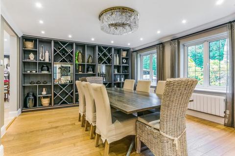 4 bedroom detached house to rent, Oakwood Road, Wentworth Estate, Virginia Water GU25 4RZ