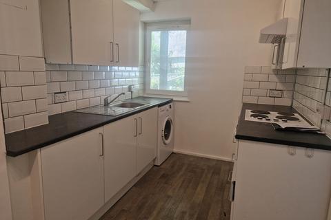 undefined, White Rock, Hastings TN34
