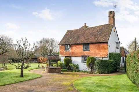 4 bedroom detached house for sale, Station Road, Billingshurst RH14