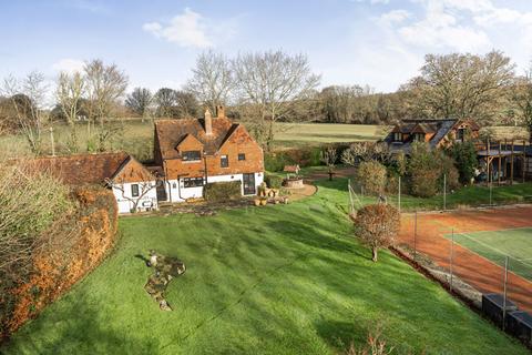 4 bedroom detached house for sale, Station Road, Billingshurst RH14