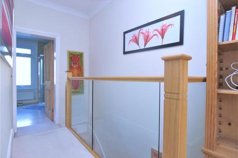 28 Godwin Road, Bromley, BR2 9LQ
