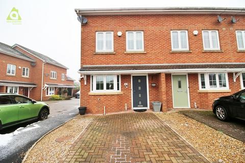 4 bedroom mews for sale, Marsh Fold, Westhoughton, BL5 3GJ