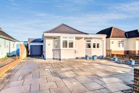 18 Wadhurst Drive, Goring By Sea, Worthing, BN12 4XA