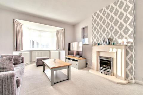 18 Wadhurst Drive, Goring By Sea, Worthing, BN12 4XA