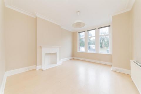 1 bedroom flat for sale, Squires Lane, Finchley, London