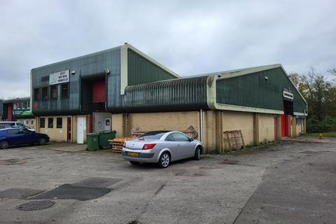 Warehouse to rent, Unit 2, 27 Brook Road, Wimborne, Dorset