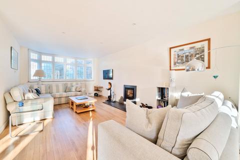 4 bedroom detached house for sale, Links Green Way, Cobham, KT11