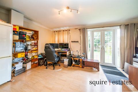 1 bedroom maisonette for sale, Russell Place, Boxmoor, Hemel Hempstead