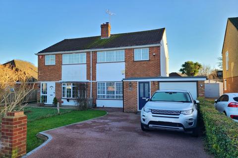 3 bedroom semi-detached house for sale, Barnsfield Crescent, Totton SO40