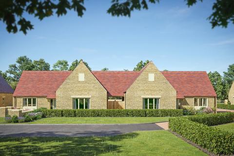 2 bedroom bungalow for sale, Rooktree Court, Down Ampney, Cirencester, Cotswold, GL7